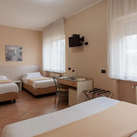 Al Centro Frühstückspension Verbania