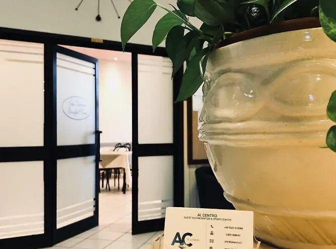Oda ve Kahvaltı Al Centro 3*